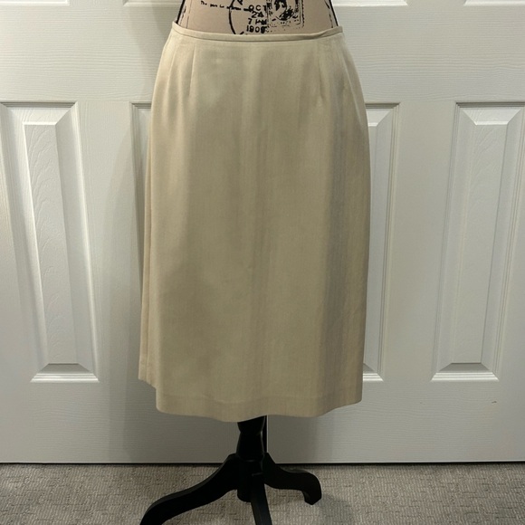 Le Suit cream twill lined pencil skirt Size 10 - Picture 1 of 4